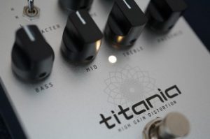 製品レビュー　KarDiaN　titania