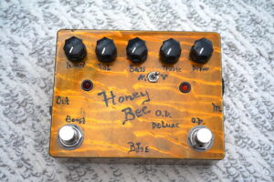 BJFE  Honey Bee Deluxe with Toggle Switch